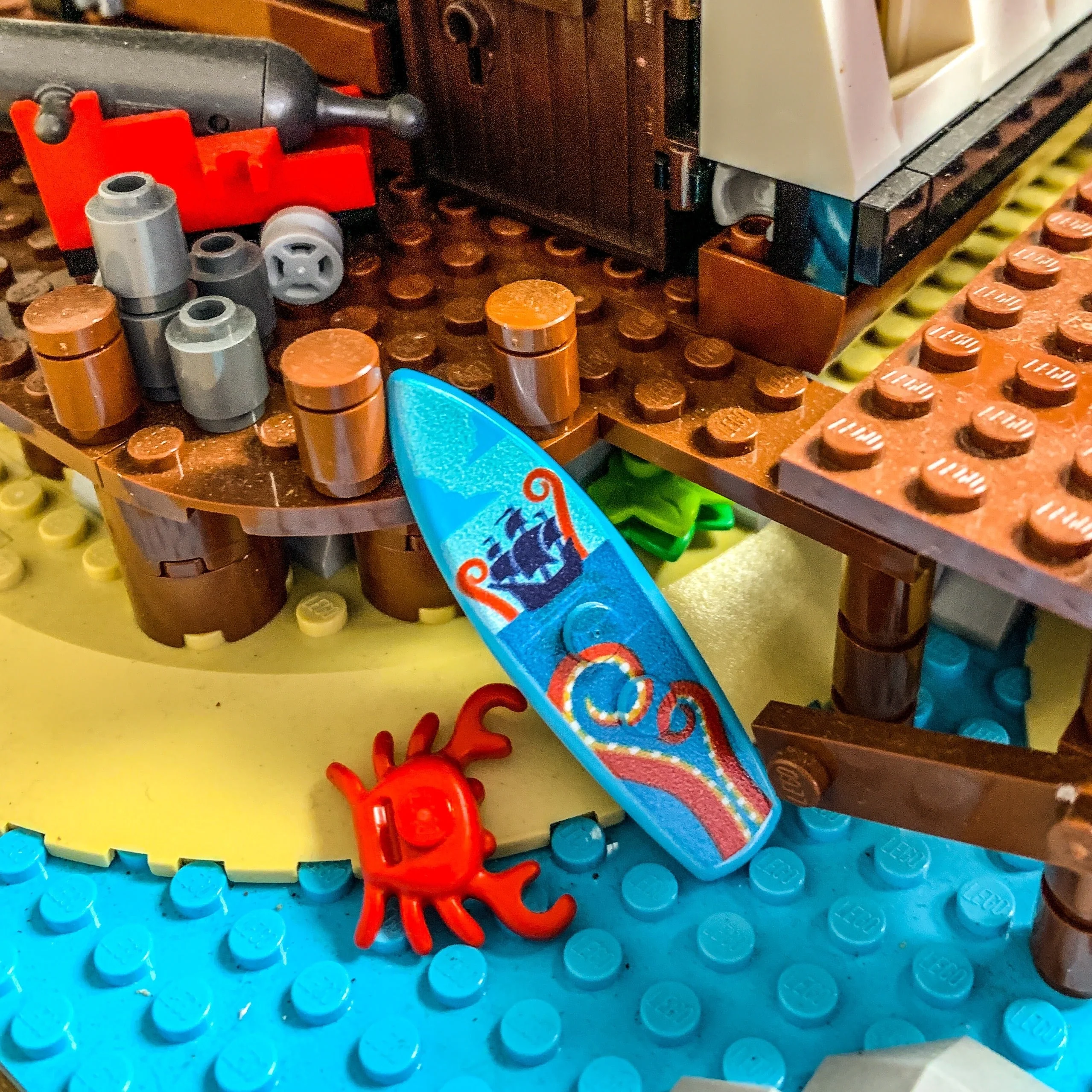 B3 Customs® Printed Kraken Surfboard made from LEGO® bricks - Image 3