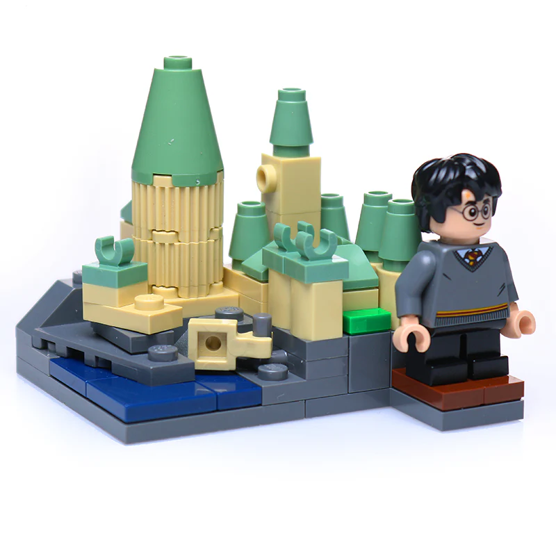 Custom Mini Wizard's School with Harry Potter Minifigure - Image 2
