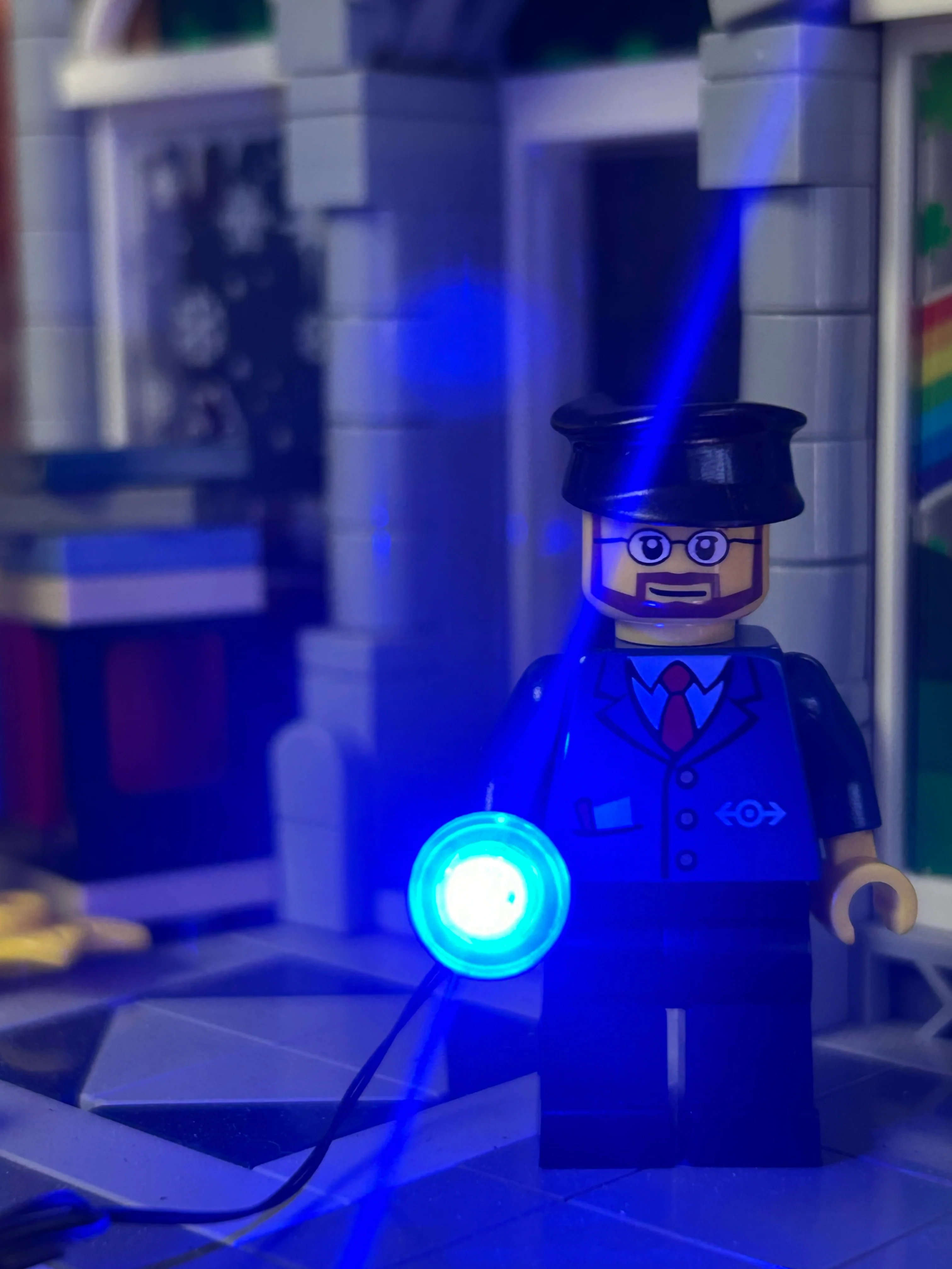 Light-Up Flashlight / Marshalling Baton (Blue) for Minifig USB - Image 3